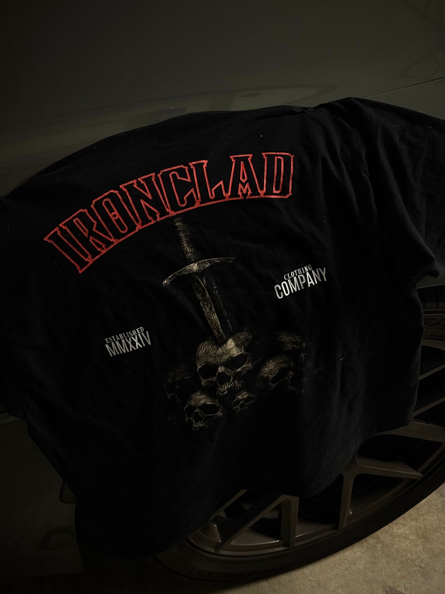 IRONCLAD “Empire” Slightly Oversized Tee