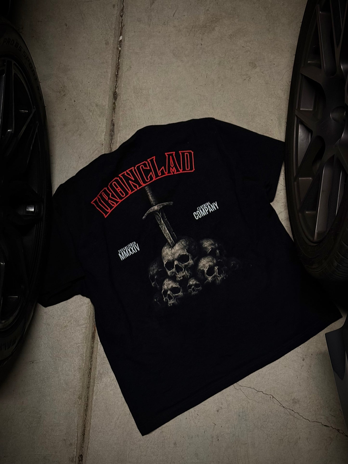 IRONCLAD “Empire” Slightly Oversized Tee